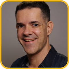 Foto do autor Flávio Colombini.
